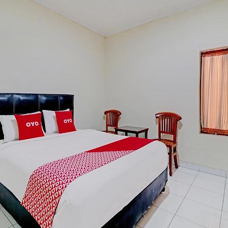 Capital O 90407 Wisma Bahtera Hotel Cirebon Extérieur photo