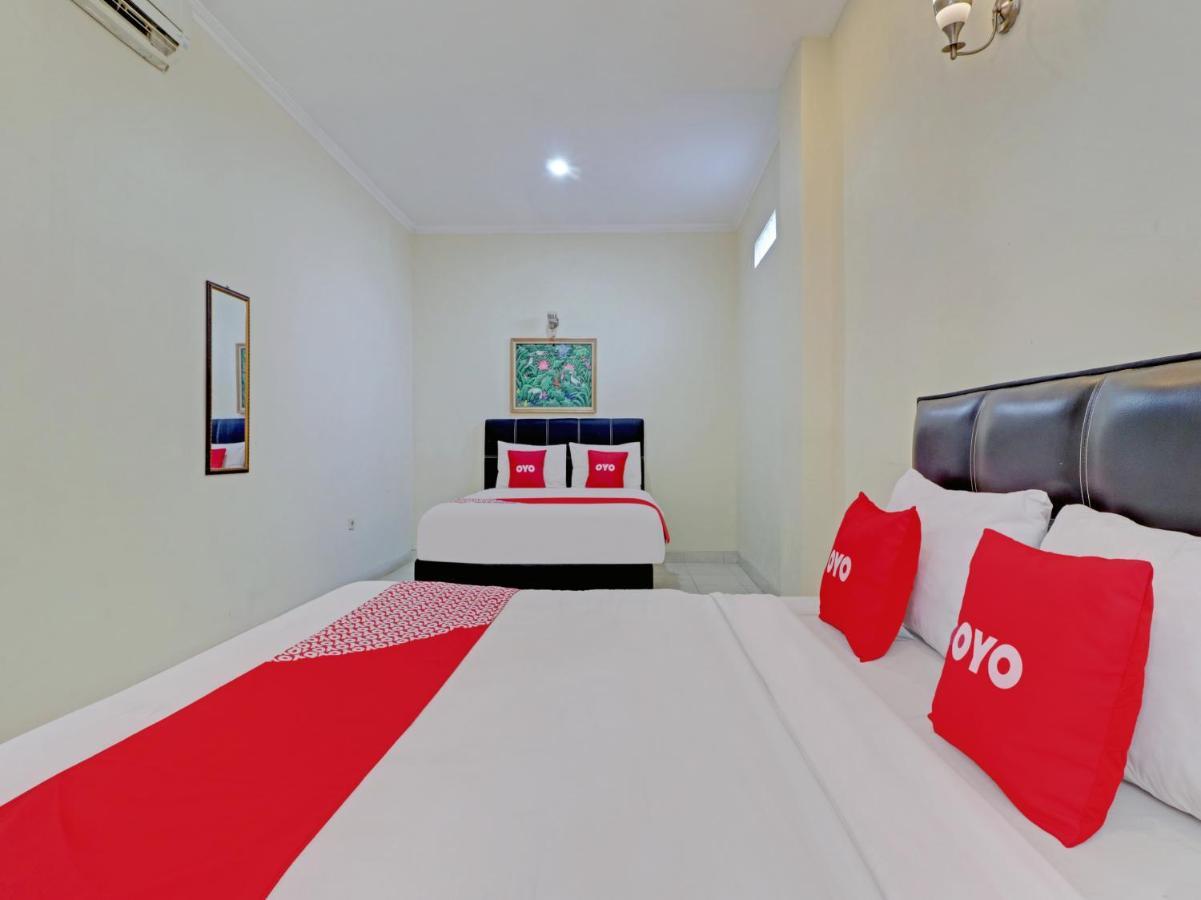 Capital O 90407 Wisma Bahtera Hotel Cirebon Extérieur photo