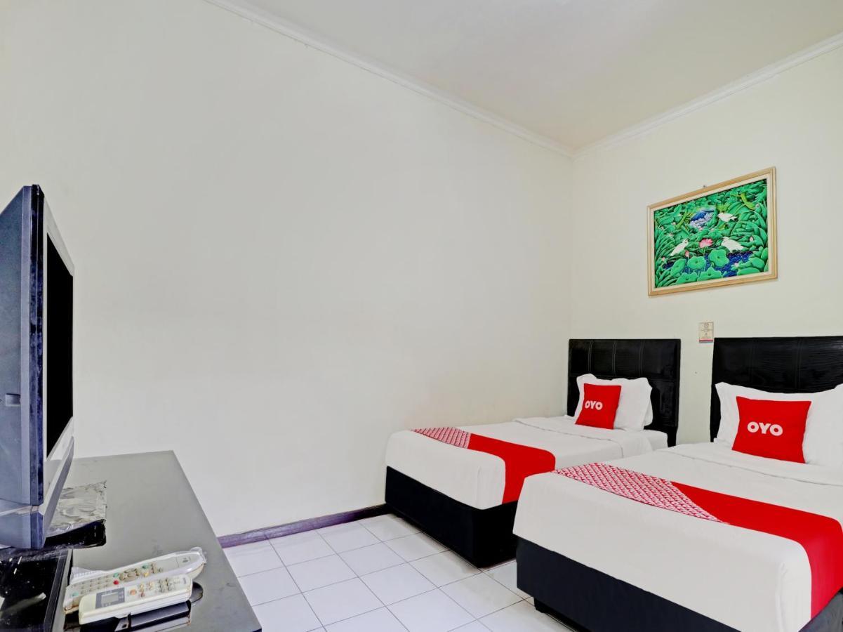 Capital O 90407 Wisma Bahtera Hotel Cirebon Extérieur photo