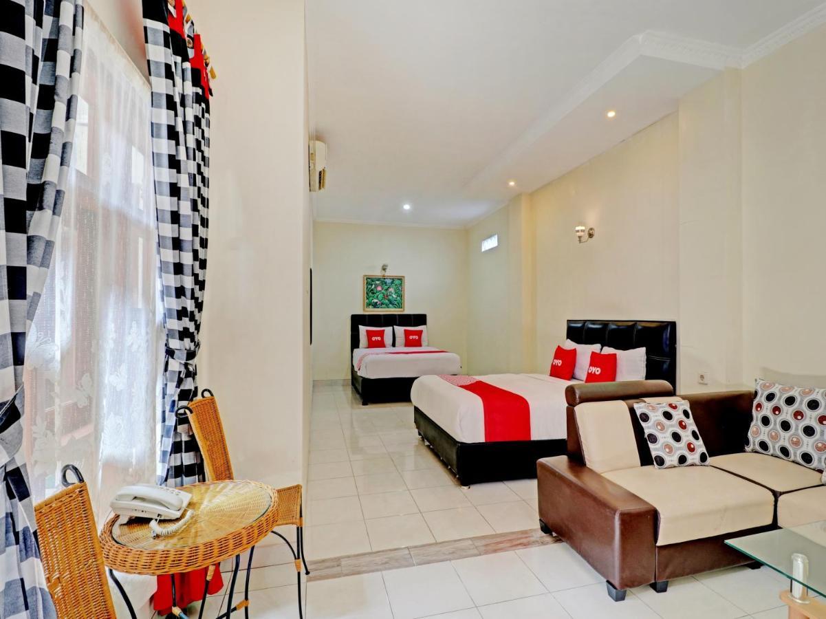 Capital O 90407 Wisma Bahtera Hotel Cirebon Extérieur photo