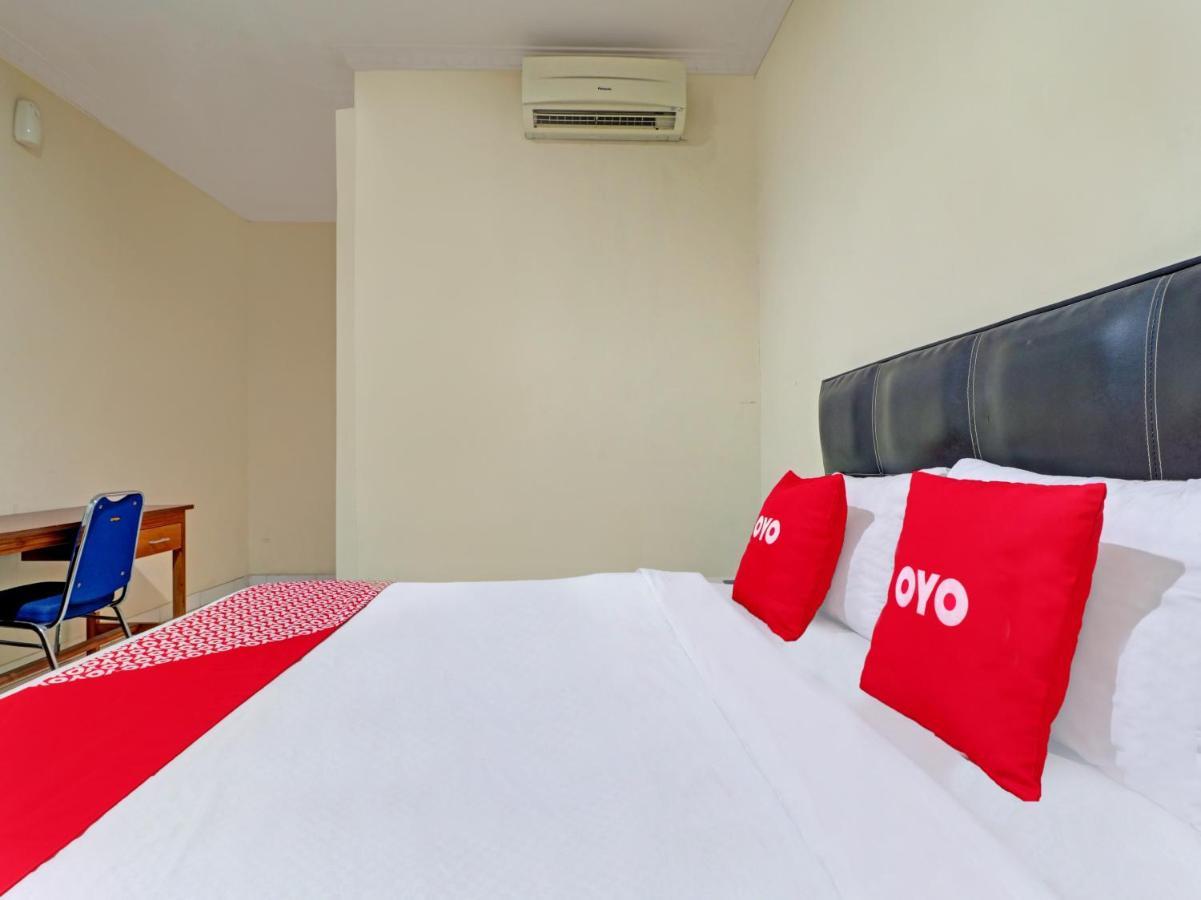 Capital O 90407 Wisma Bahtera Hotel Cirebon Extérieur photo